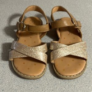 Cat & Jack sz 7 Girls Kennedy Sandals Gold and Tan